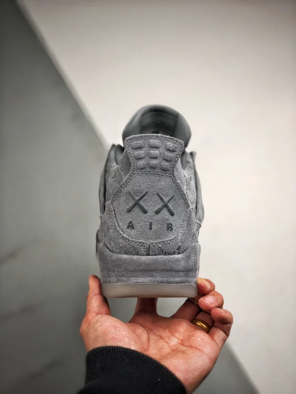 KAWS X AIR JORDAN 4
